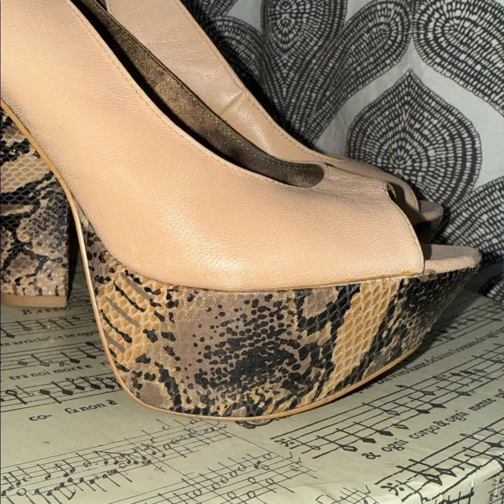 Betsey Johnson Mystifyy Nude Leather Peep Toe Snake Print Platform Slingbacks